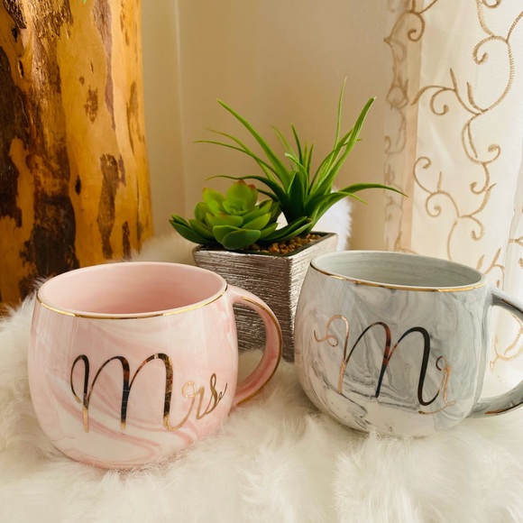 Mr. and Mrs.Cup set - Picture 1 of 5
